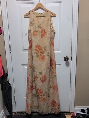 Sleeveless Floral Maxi Dress in Beige with Peach Blooms